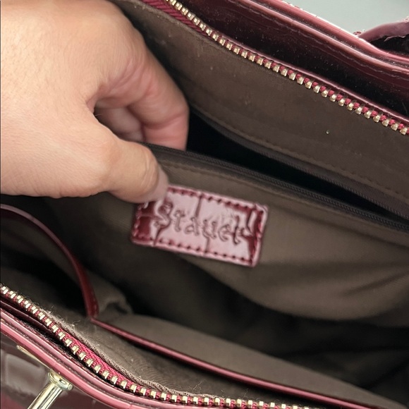 Elegant Burgundy Crocodile-Embossed Satchel - Picture 15 of 15